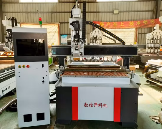 Wood Cabinet 3axis 4 Axis 3D Woodworking Machinery Engraving Machine Atc CNC Router with CE